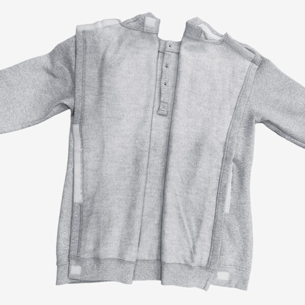 Men’s-Adaptive-Open-Back-Fleece-Sweatshirt-03 Men’s Adaptive Open-Back Fleece Sweatshirt - Wearly.in