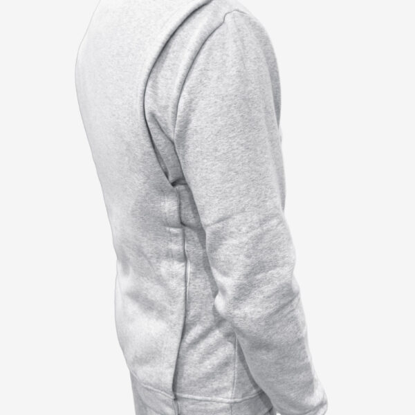 Men’s-Adaptive-Open-Back-Fleece-Sweatshirt-06 Men’s Adaptive Open-Back Fleece Sweatshirt - Wearly.in